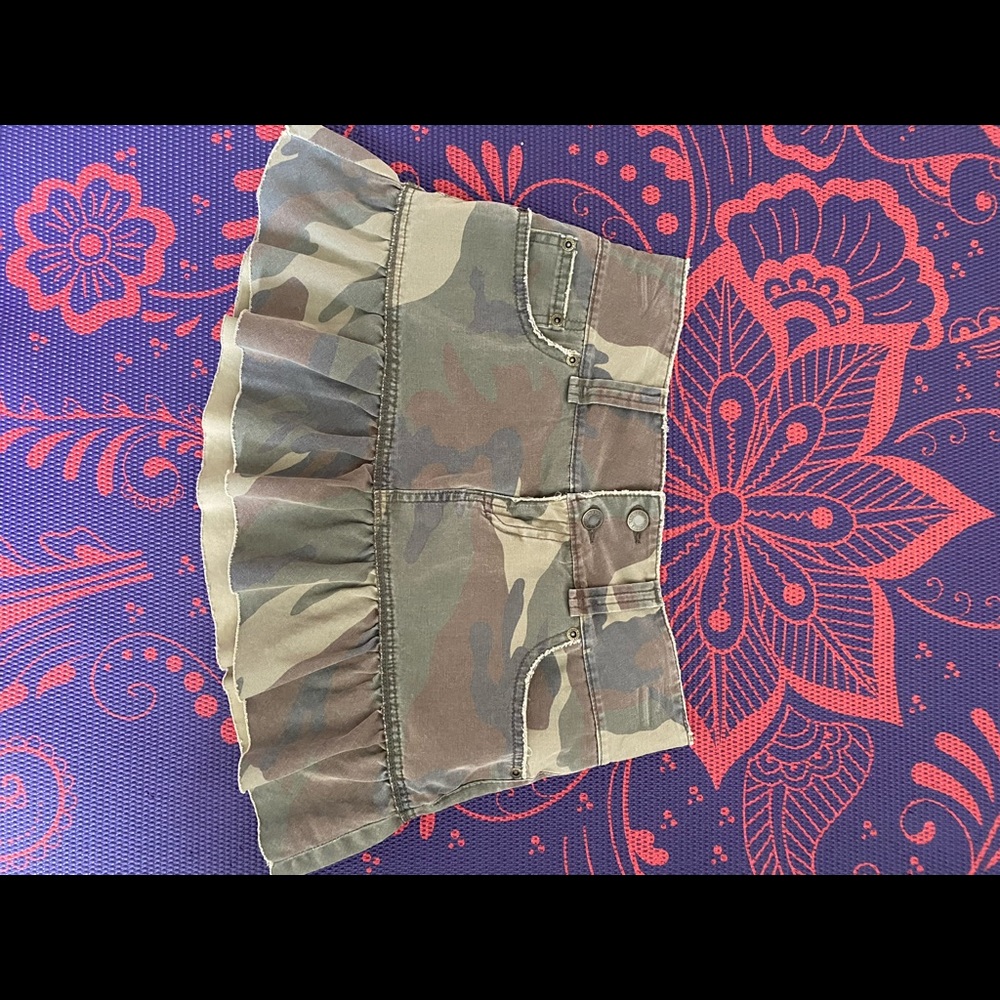 Camo A&F skirt
